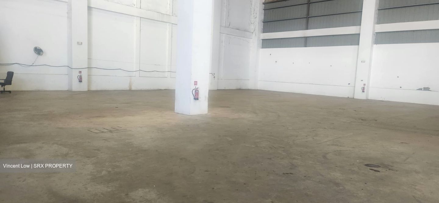 Tampines Industrial Drive (D18), Warehouse #504280381